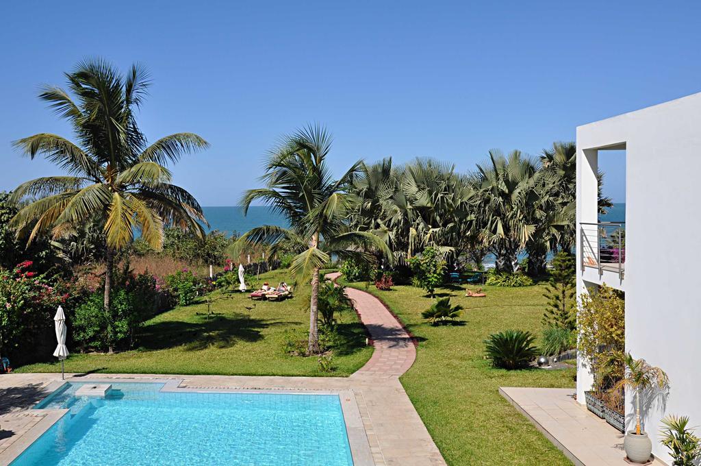 Leo'S Beach Hotel - Adults Only Brufut Zewnętrze zdjęcie